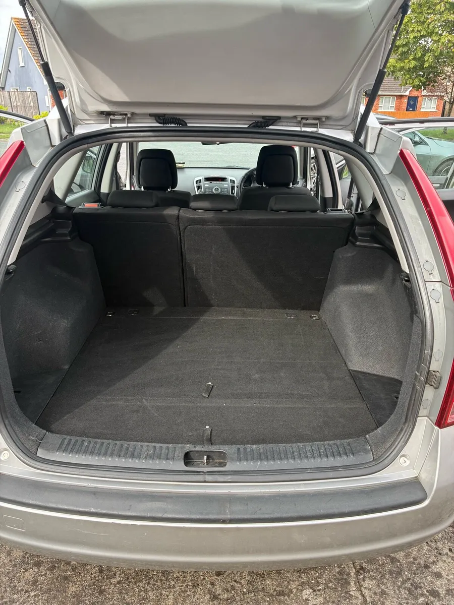 Kia Ceed estate 2010 - Image 6