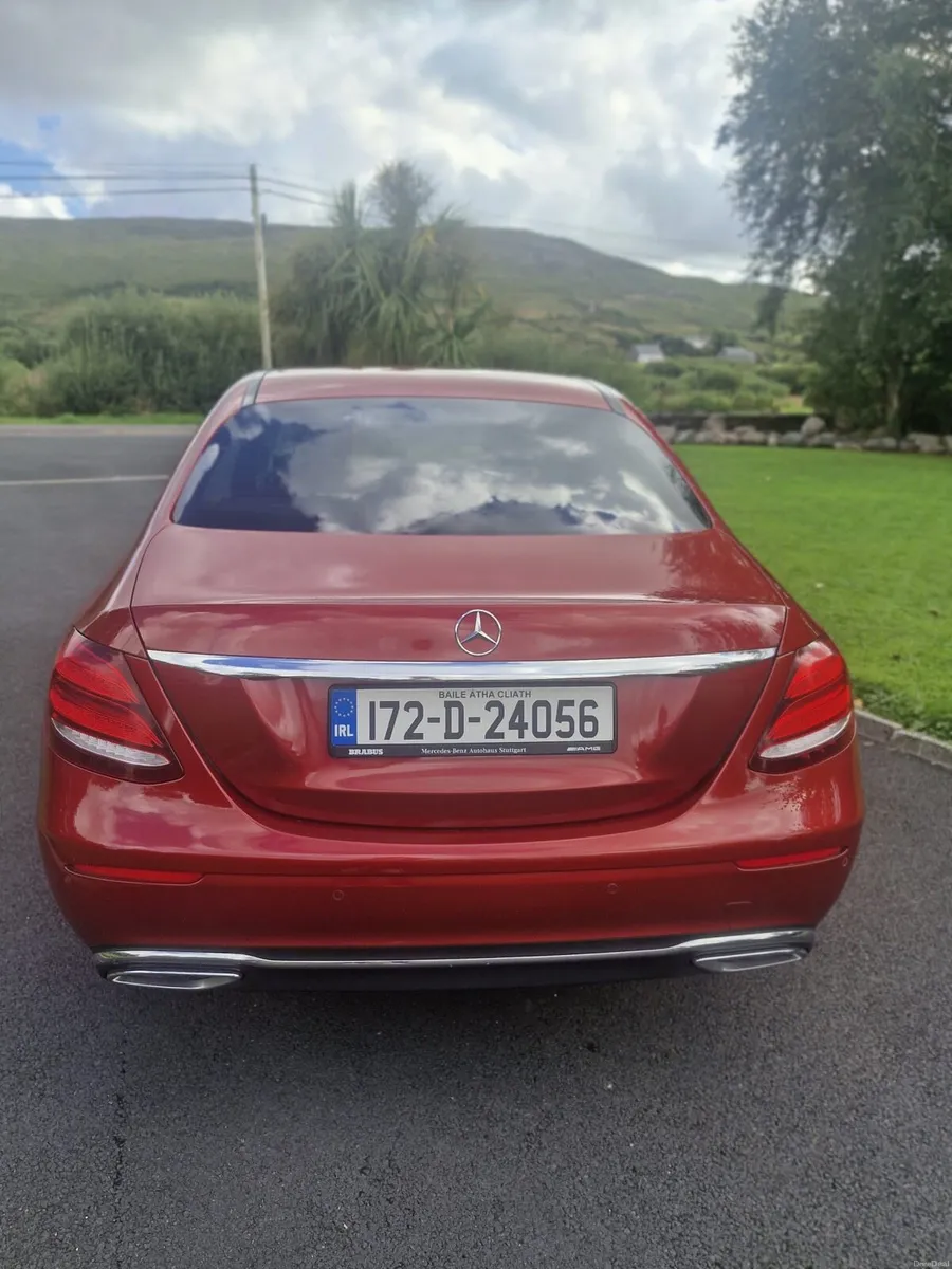 Mercedes Benz E220d - Image 4