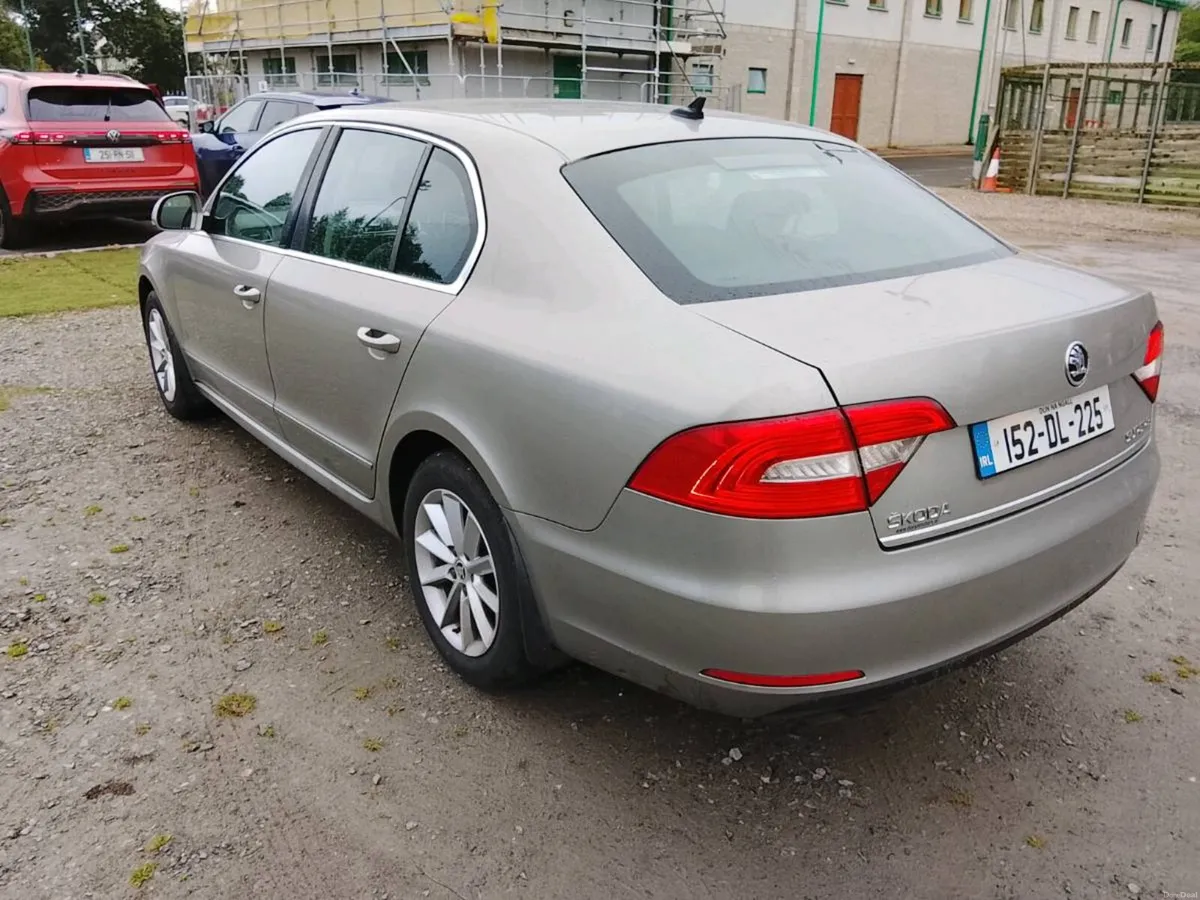 2015 Skoda Superb - Image 6