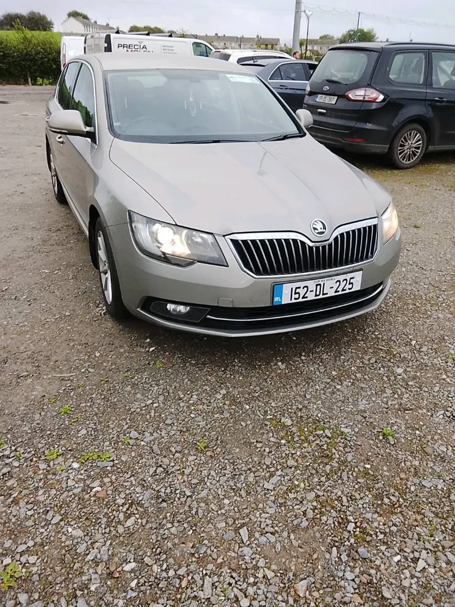 2015 Skoda Superb - Image 2