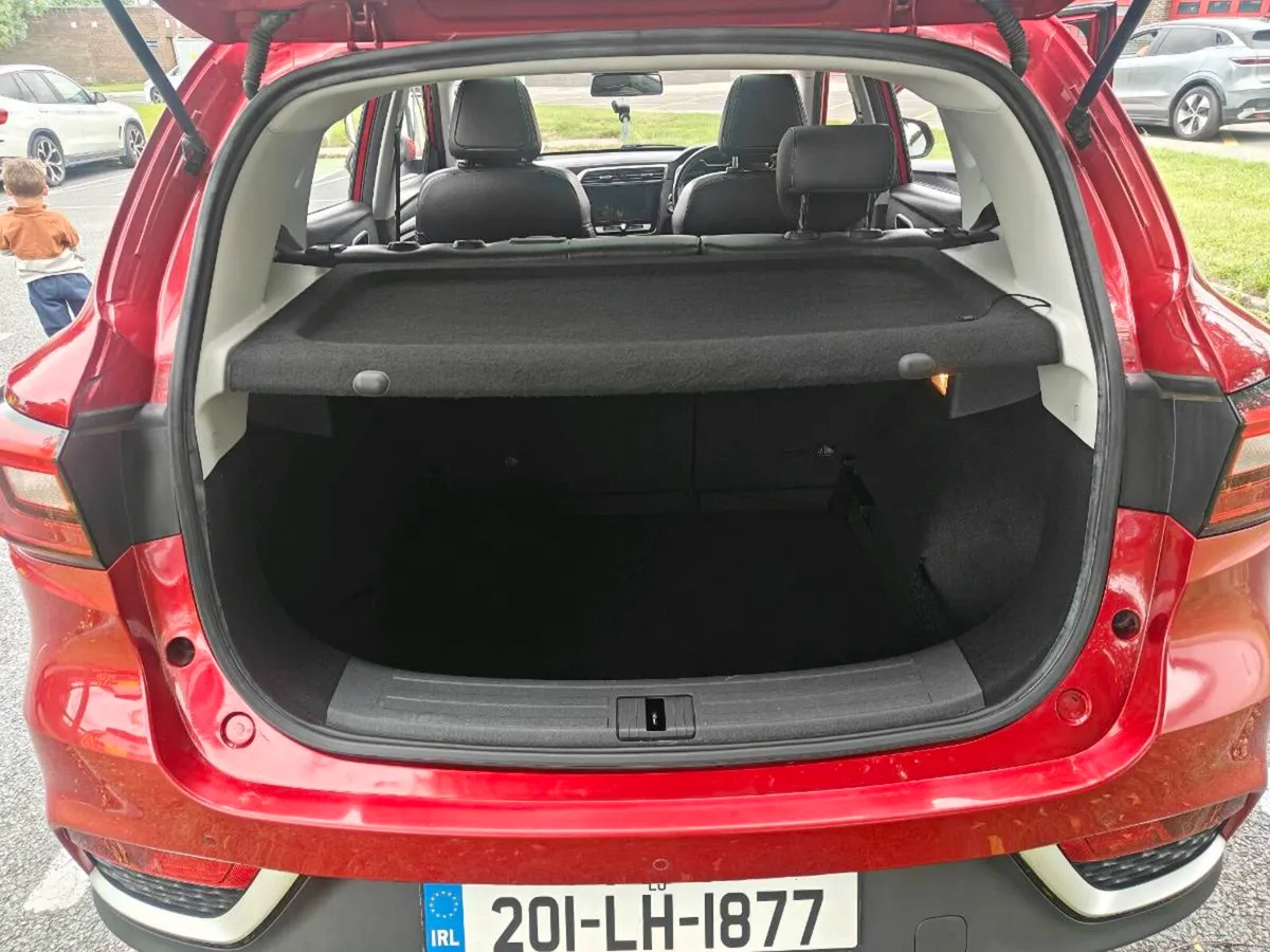 MG ZS EXCLUSIVE EV - Image 5