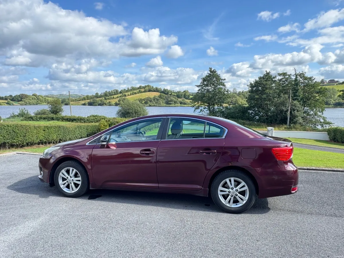 Toyota Avensis 2012 - Image 6