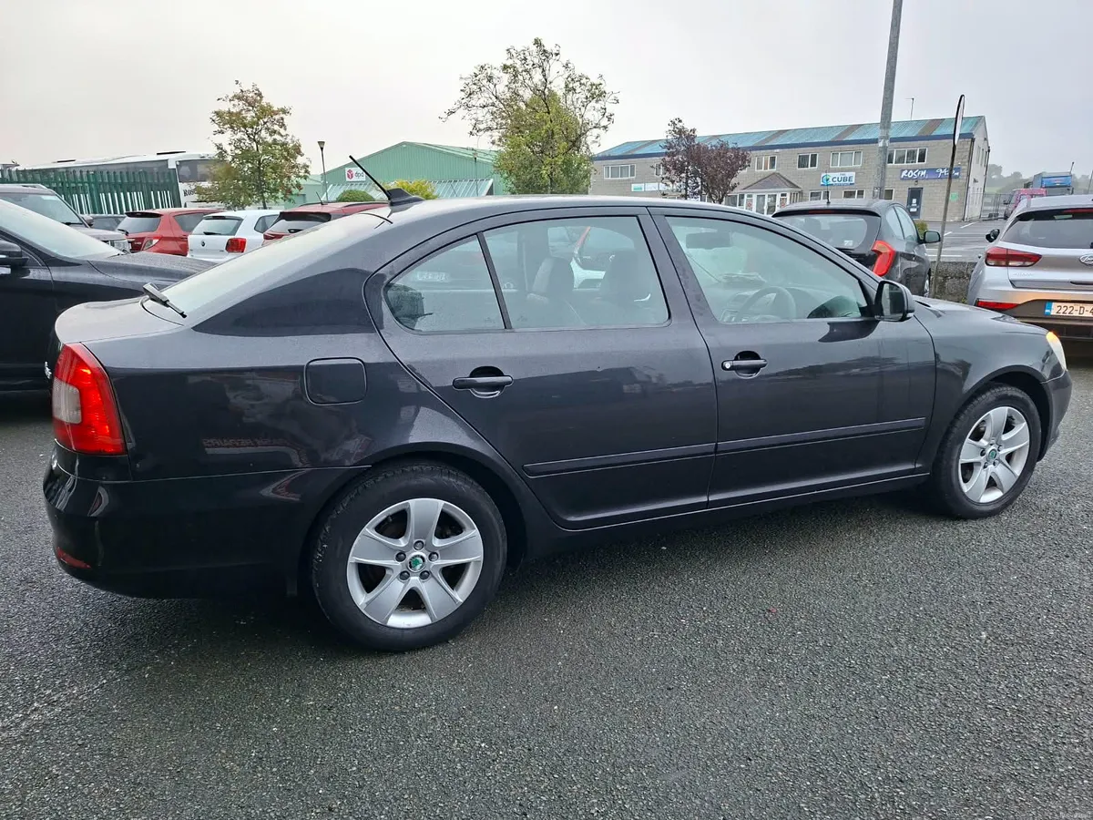 Skoda Octavia 1.6 Tdi Exclusive New T.Belt New Nct - Image 4