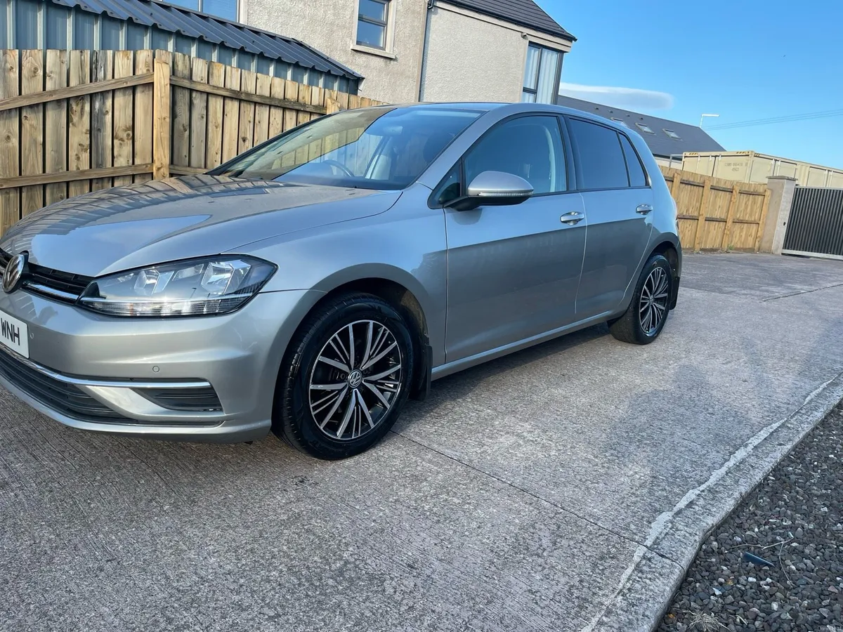 W golf - Image 1
