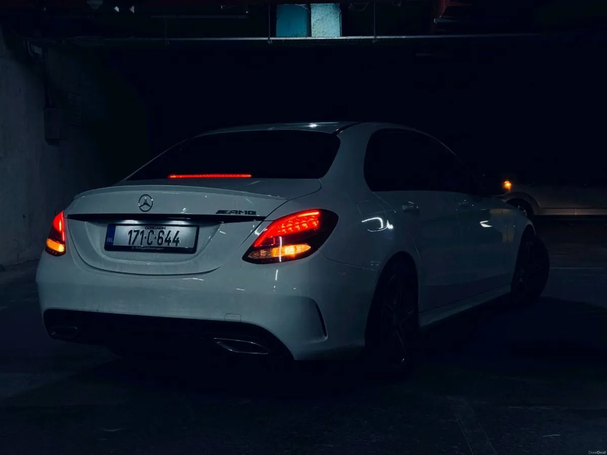 🚗 Mercedes-Benz C180 AMG Sport Package - Image 2