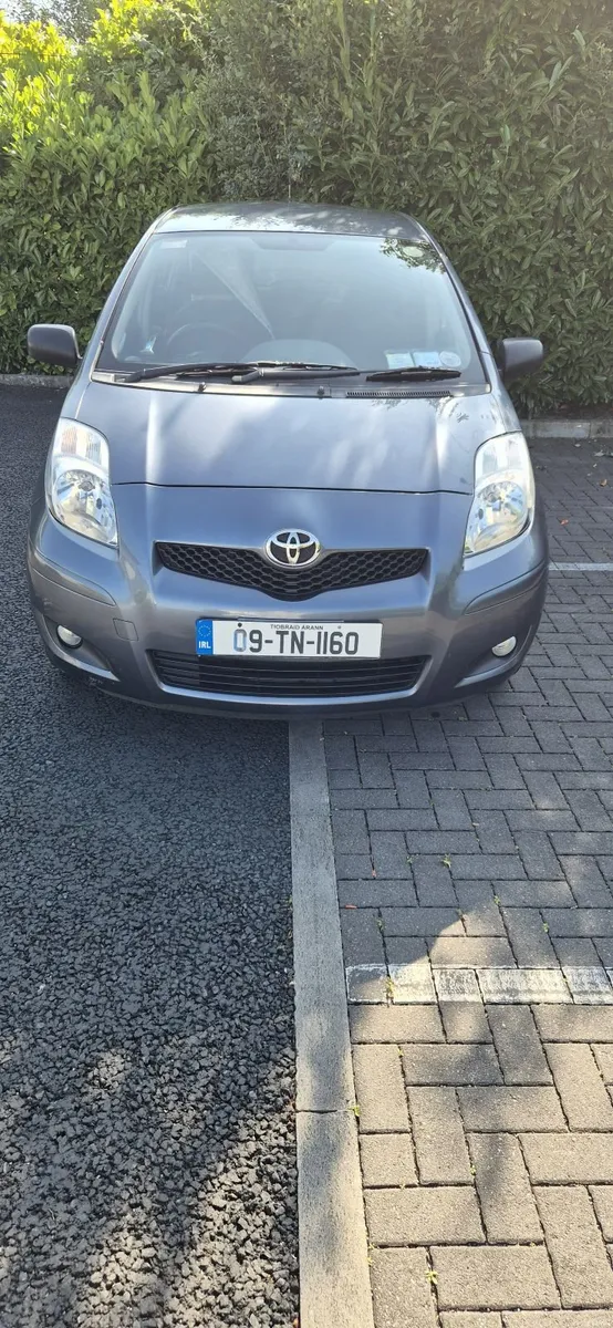 Toyota Yaris 2009 - Image 1