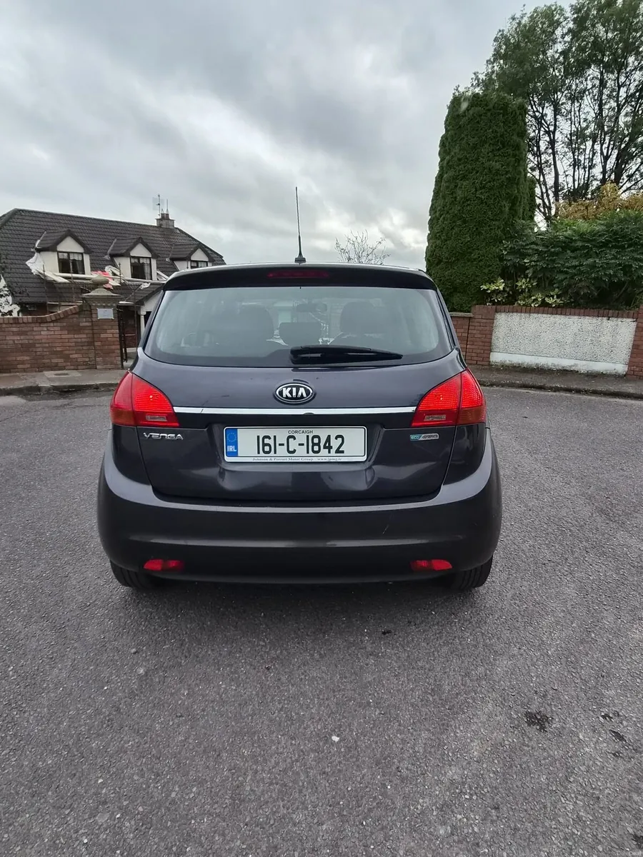 2016 kia venga 1.4 petrol 1  owner car - Image 2