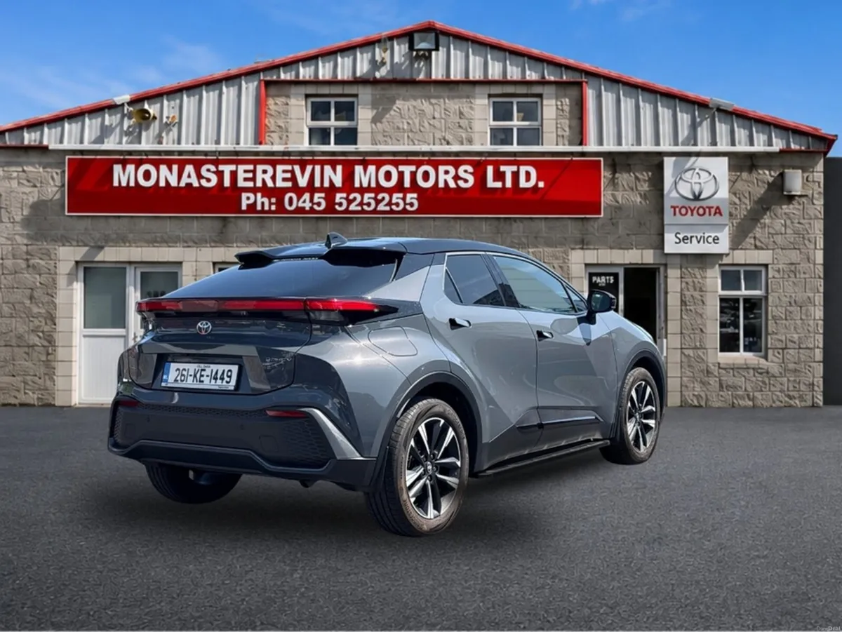Toyota C-HR+ PHEV SPORT+ C-HR - Image 2