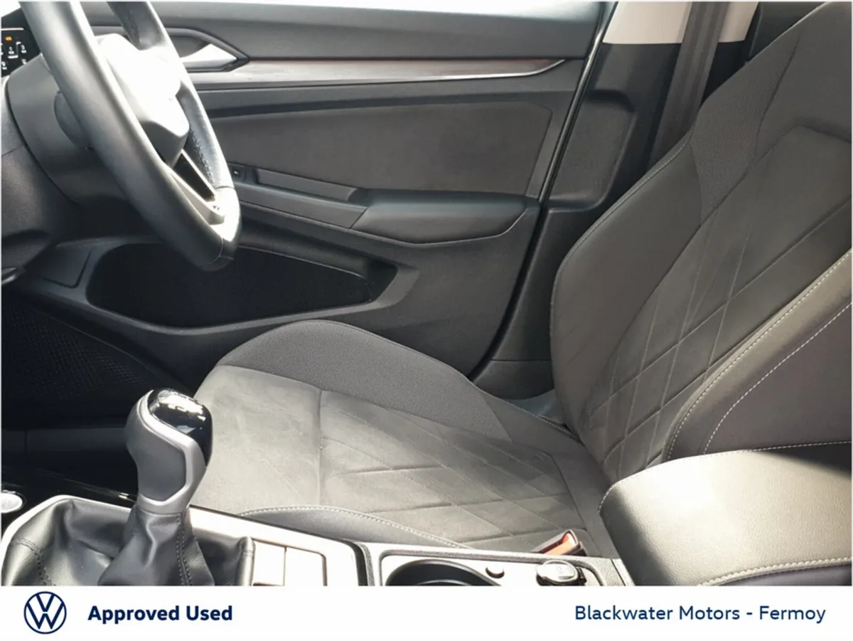 Volkswagen Golf 2.0TDI 115BHP STYLE WITH UPGRADED - Image 4
