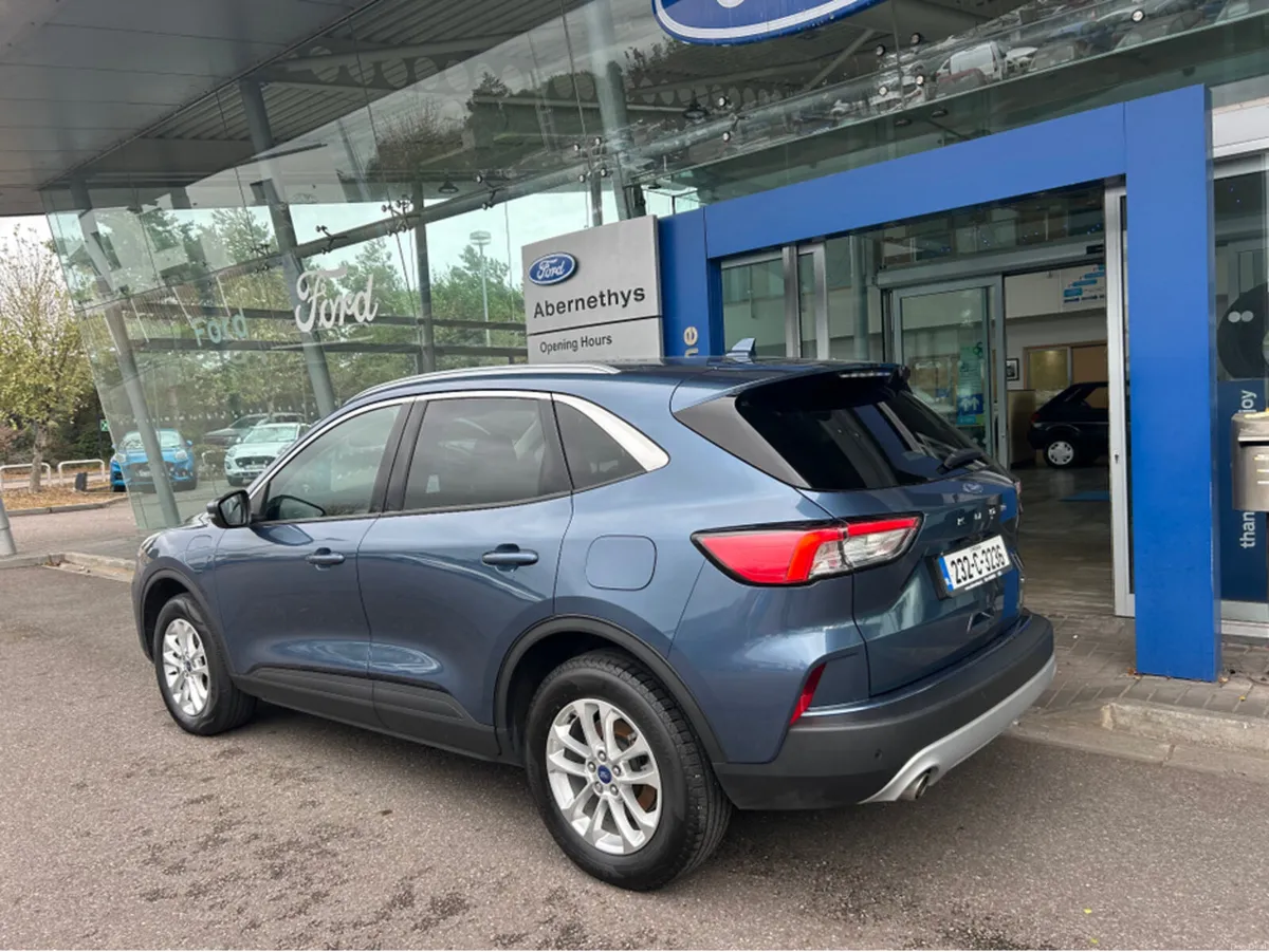 Ford Kuga TITANIUM 2.5 PHEV 225 S6.2 - Image 4