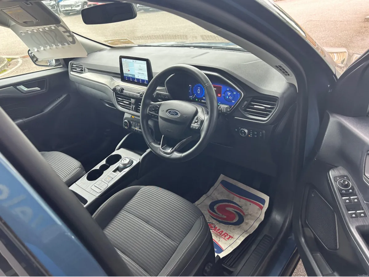 Ford Kuga TITANIUM 2.5 PHEV 225 S6.2 - Image 6