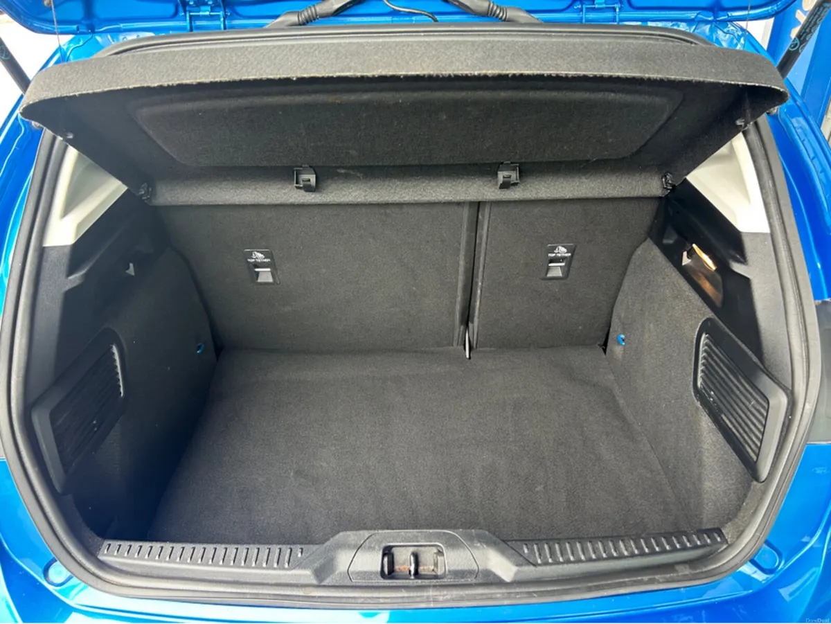 Ford Focus TITANIUM EDITION 5DR 1.0T125 MHEV - Image 4