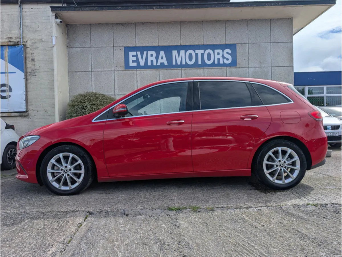 Mercedes-Benz B-Class EXCLUSIVE AUTOMATIC 1.4 PETR - Image 5
