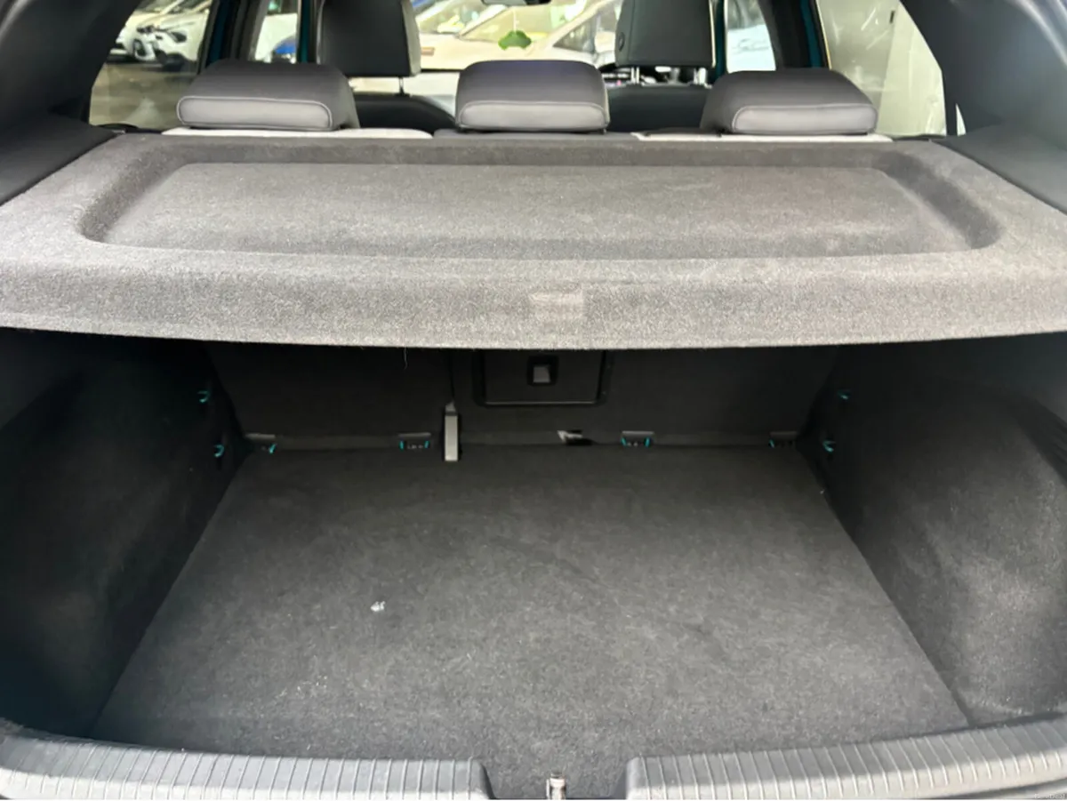 Volkswagen ID.3 PRO 150 KW STYLE 58KWH 5DR AUTO - Image 4