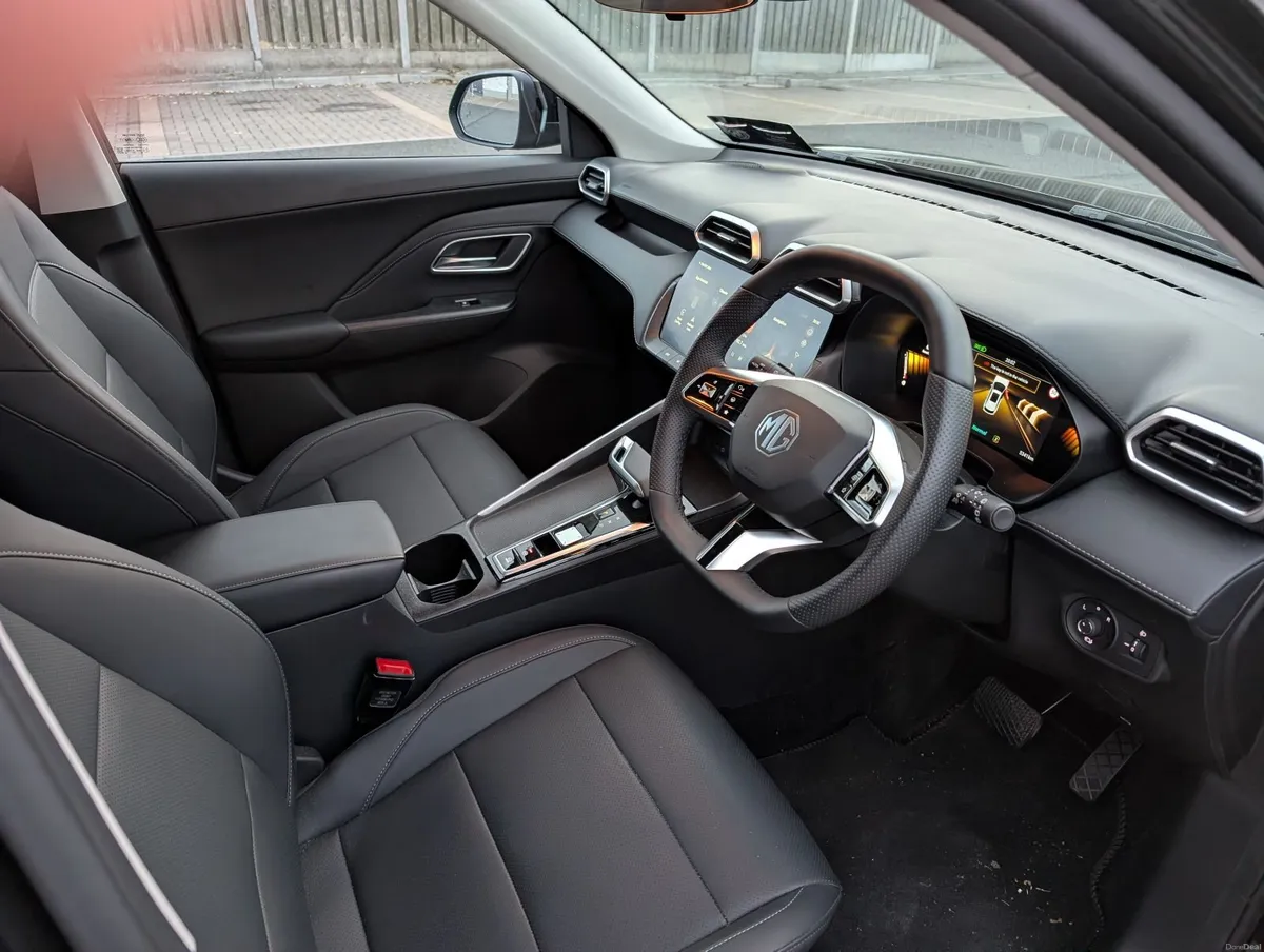 2026 MG ZS HYBRID + (SUV) - Image 6
