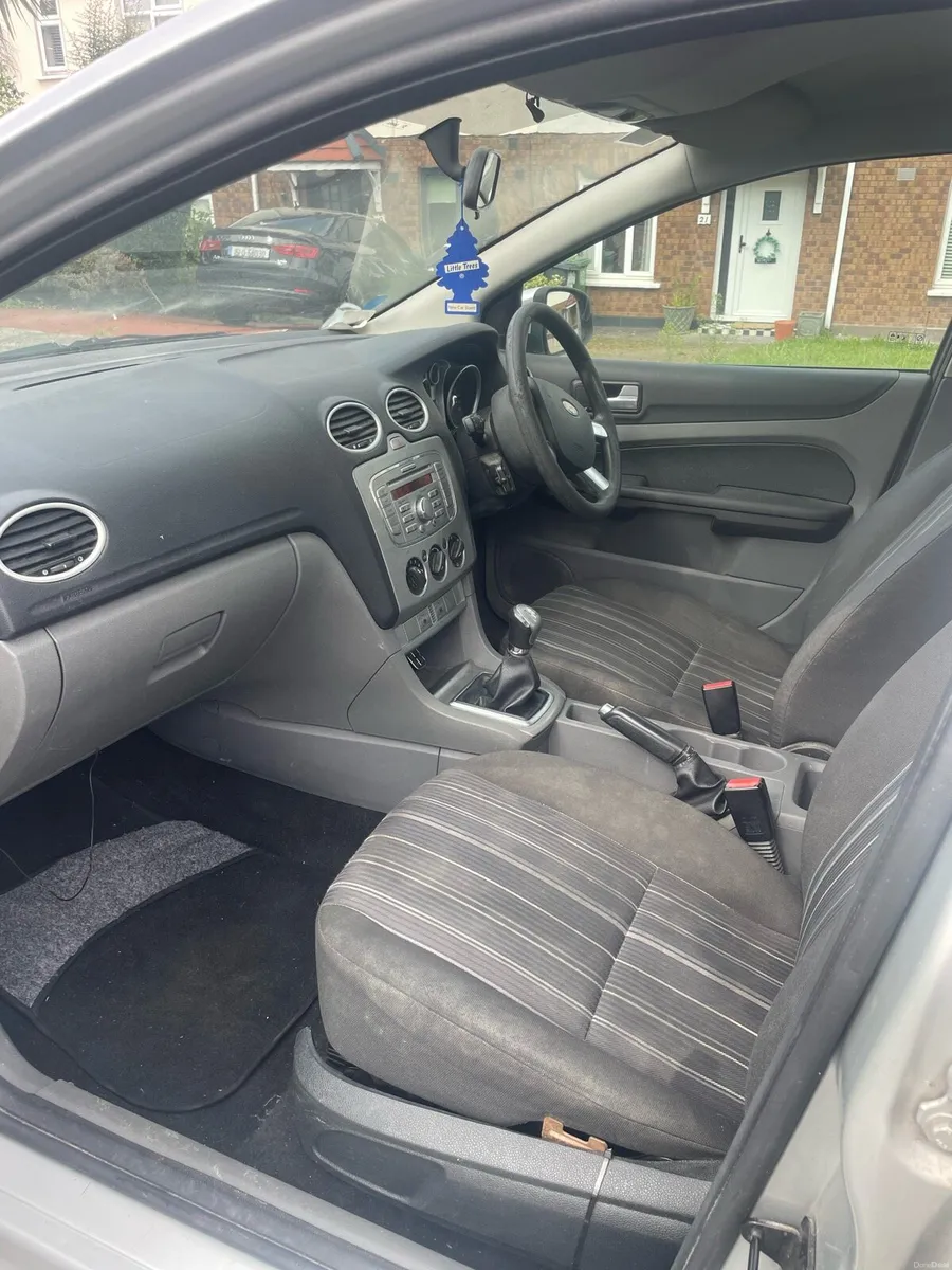 Ford focus 2009 - Image 6