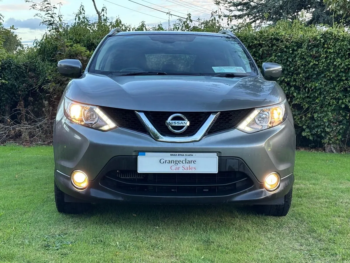 17 Nissan Qashqai ~ Panoramic Glass Roof ~ 116Klm~ - Image 2