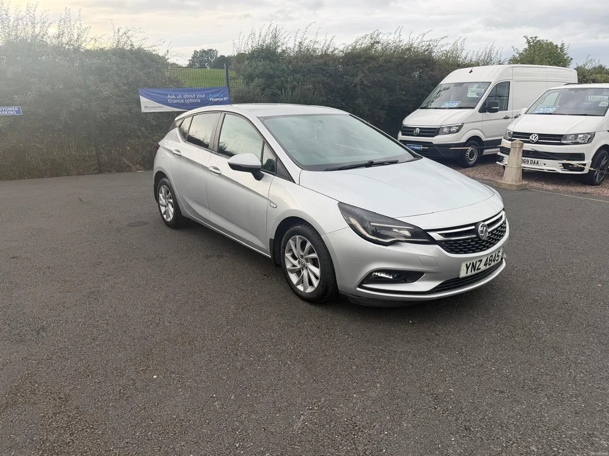 Vauxhall Astra 1.6 Cdti Design - Image 1