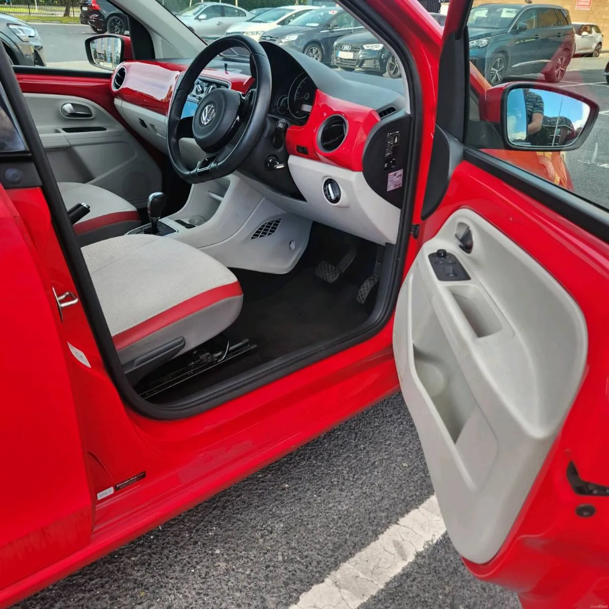 Volkswagen UP Auto, High Spec, Low Kms - Image 5