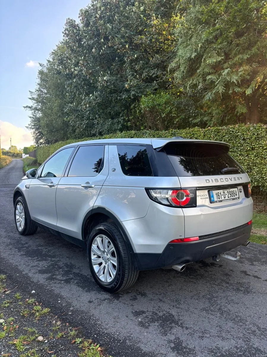 Land Rover Discovery Sport - Image 2