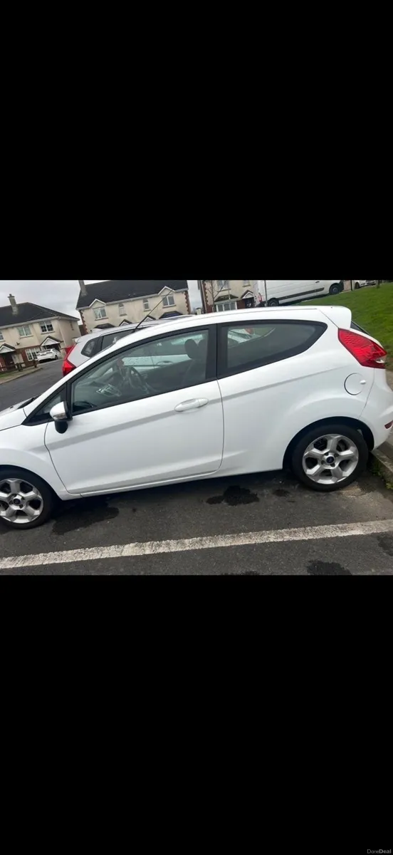 Car - Image 2