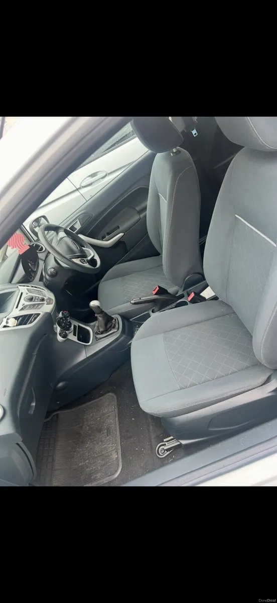 Car - Image 5