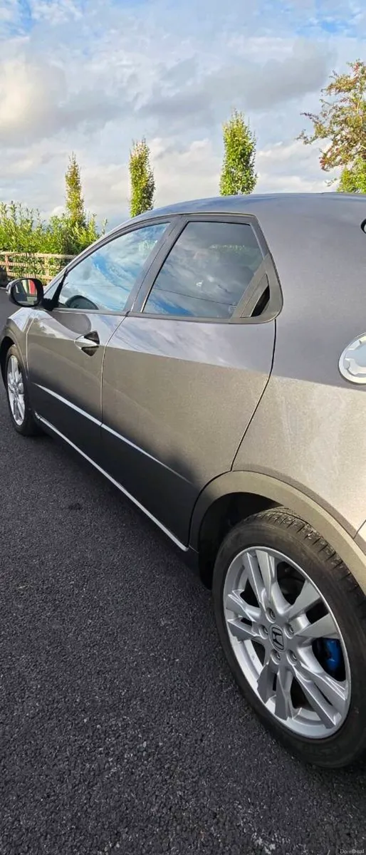 Honda Civic / long NCT and Tax - Image 3