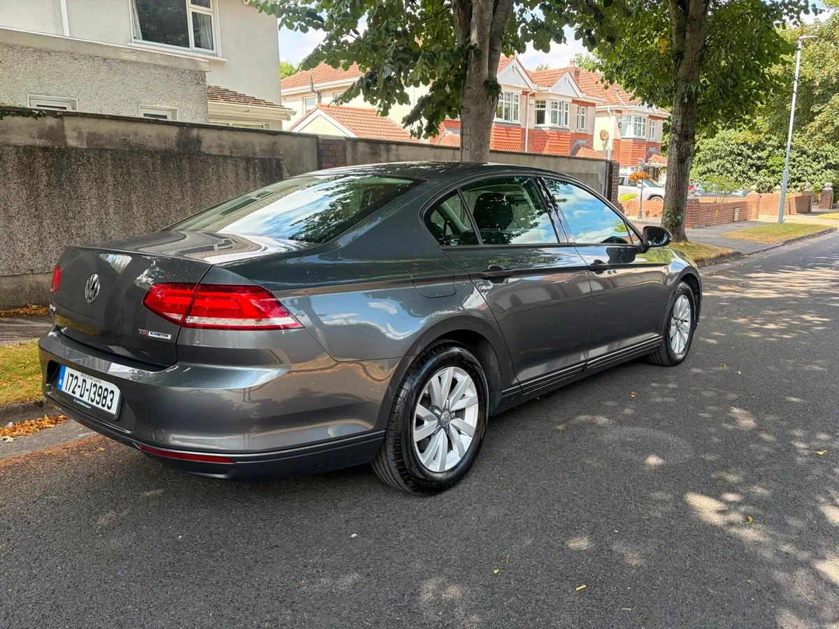 172 Volkswagen Passat 1.4 tsi blue motion - Image 4