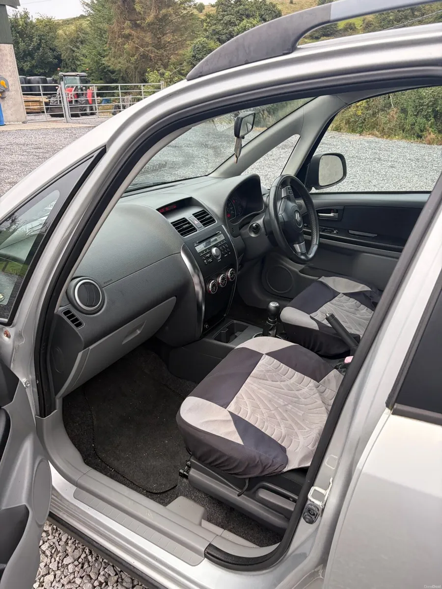 Suziki sx4 - Image 5