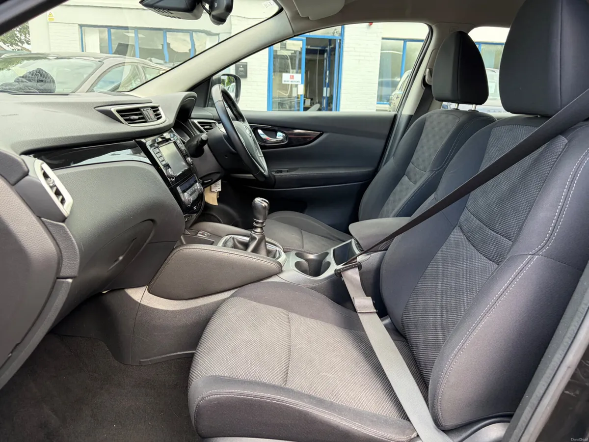 2015 NISSAN QASHQAI 1.2 PETROL SV SAFETY PACK LOW - Image 4