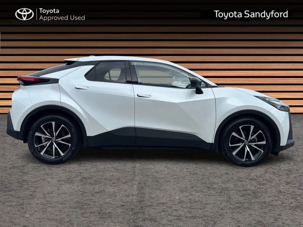 Toyota C-HR HYBRID SPORT AUTOMATIC // HEATED SEATS - Image 3