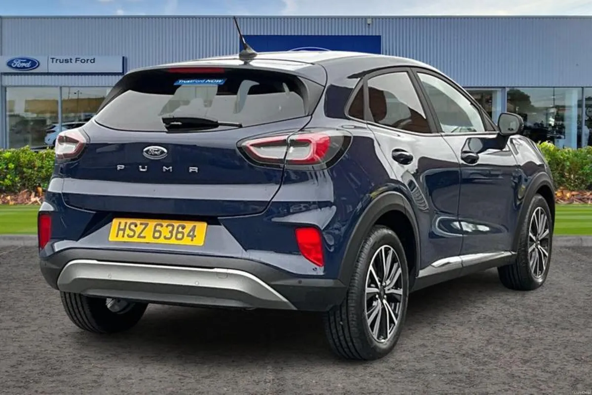 Ford Puma 1.0 EcoBoost Hybrid mHEV Titanium 5dr - Image 4