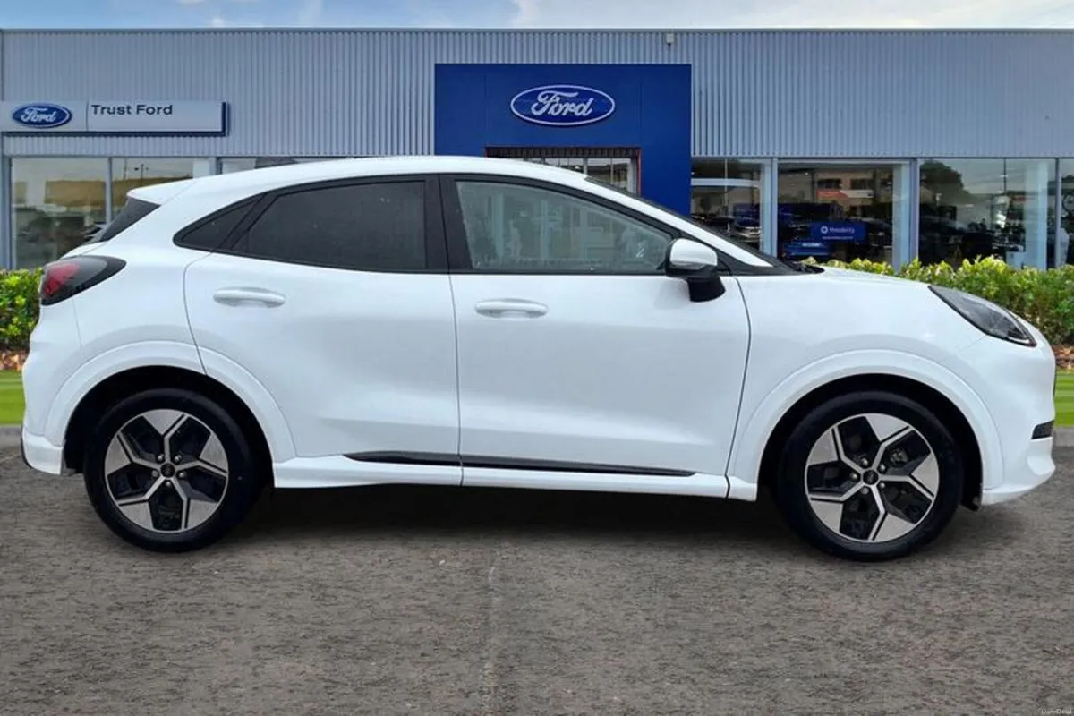 Ford Puma 123kW Select 43kWh 5dr Auto - Image 3