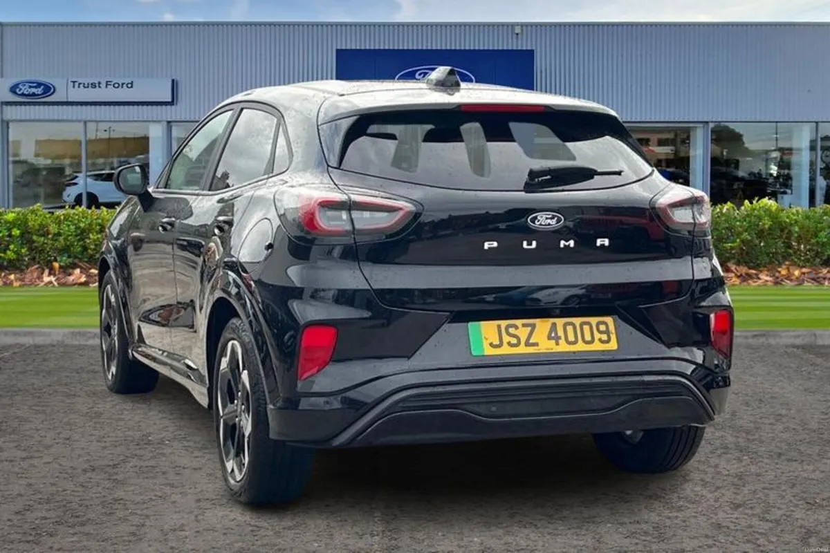 Ford Puma 123kW Premium 43kWh 5dr Auto - Image 2