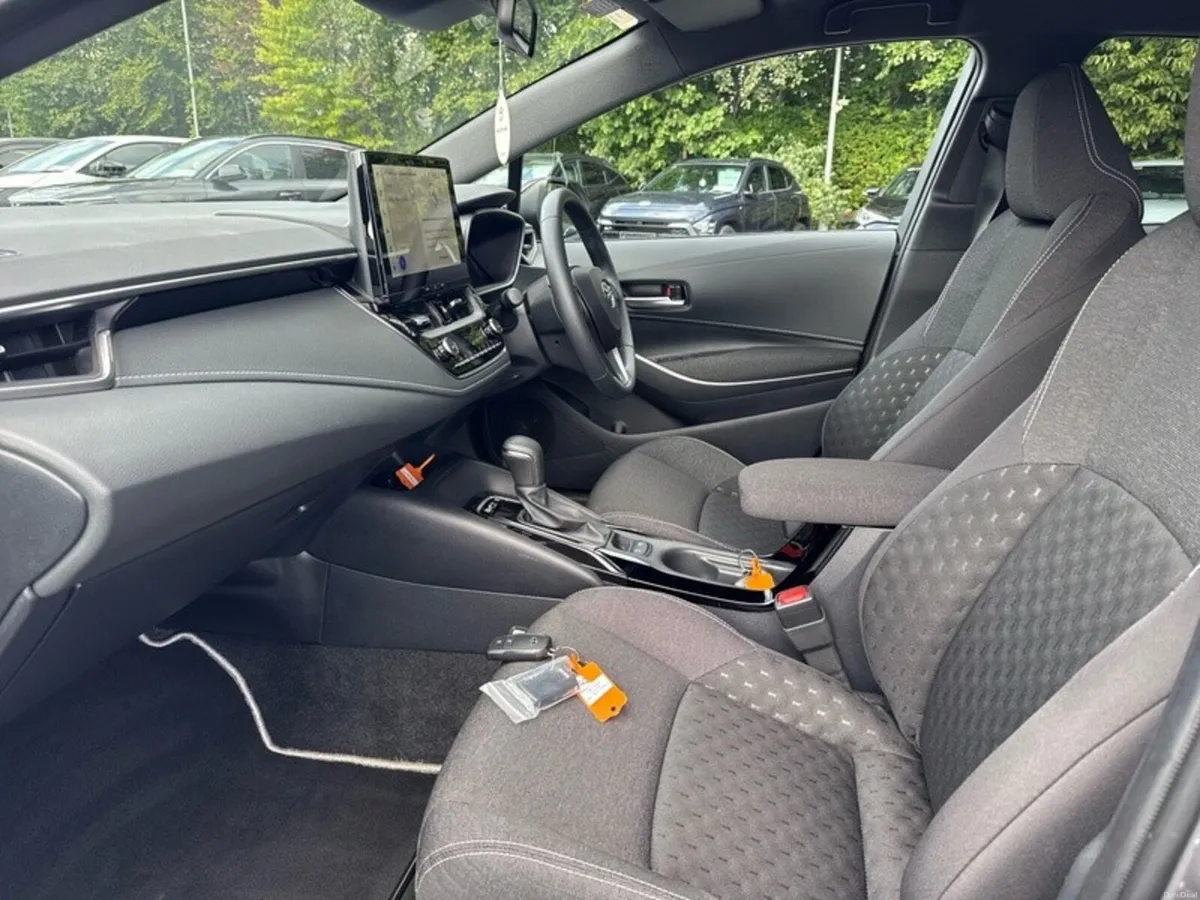 Toyota Corolla COROLLA HYBRID LUNA H/B - Image 6