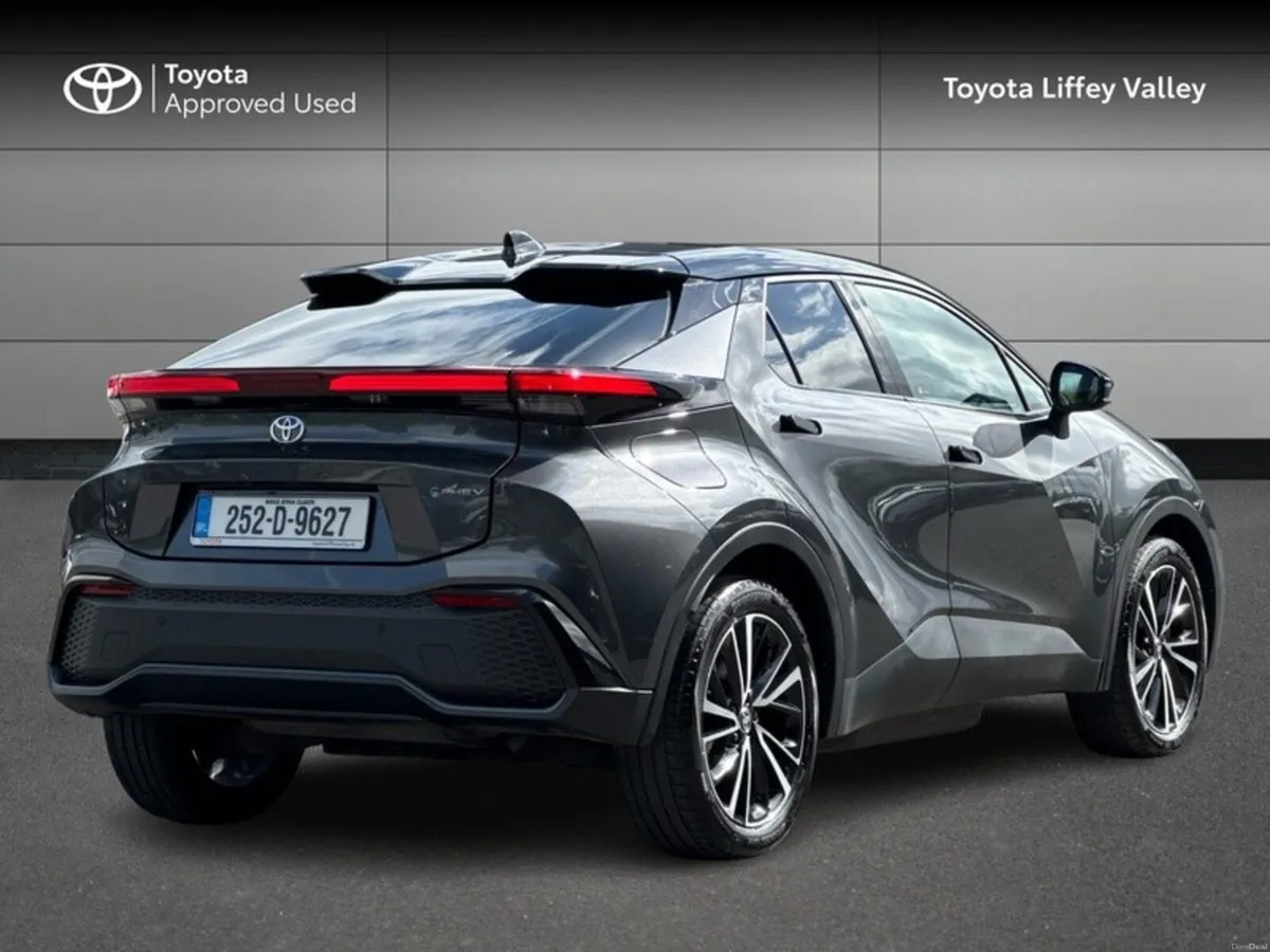Toyota C-HR C-HR PHEV SOL - Image 2