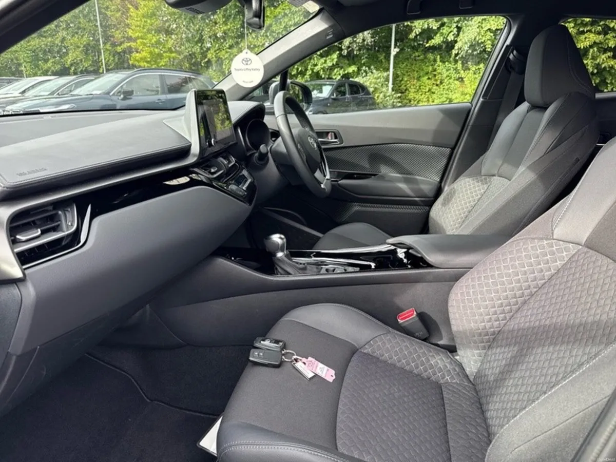 Toyota C-HR C-HR HYBRID SPORT - Image 6