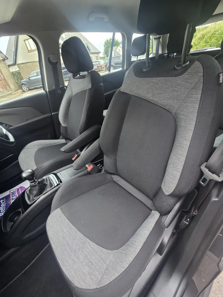 Citroen Grand C4 Spacetourer petrol ⛽️ 2019 - Image 6
