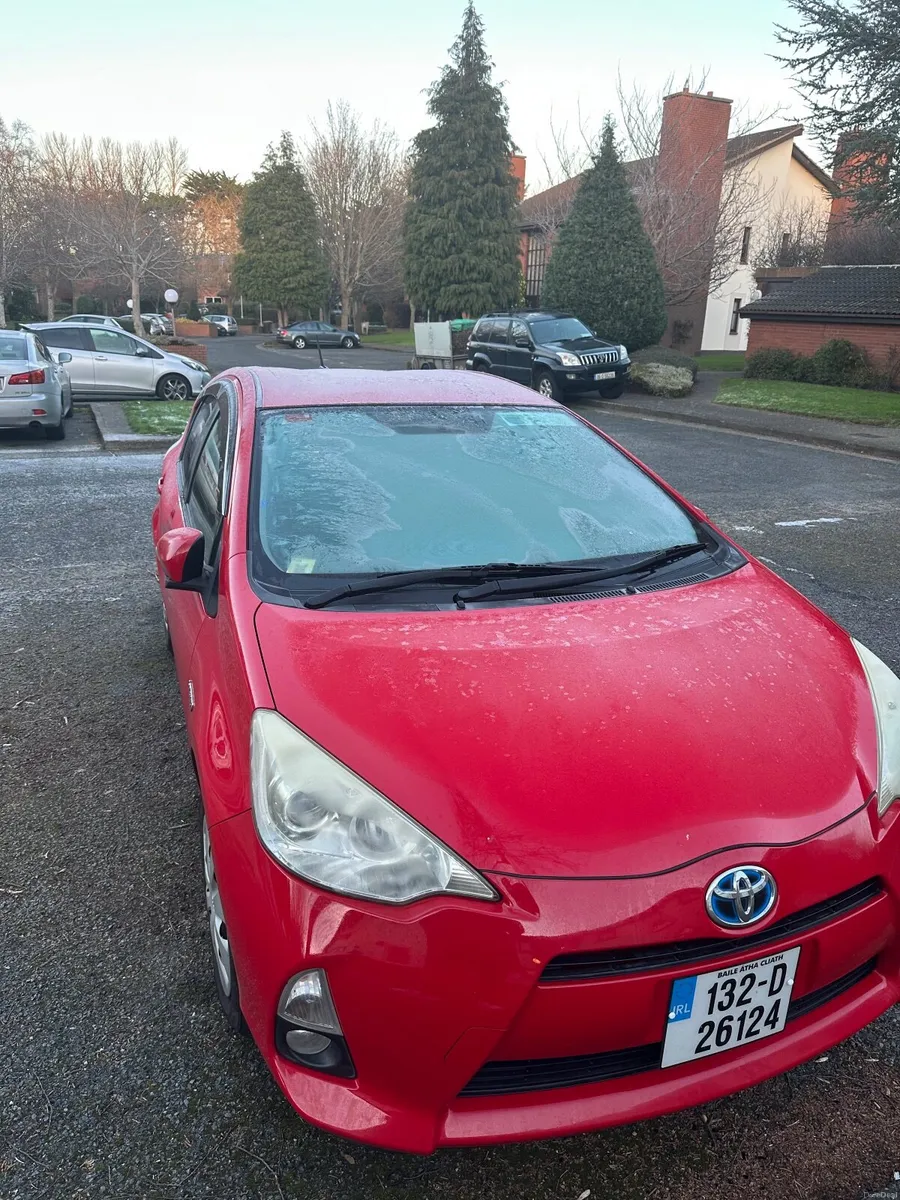 Toyota Aqua 2013 - Image 4