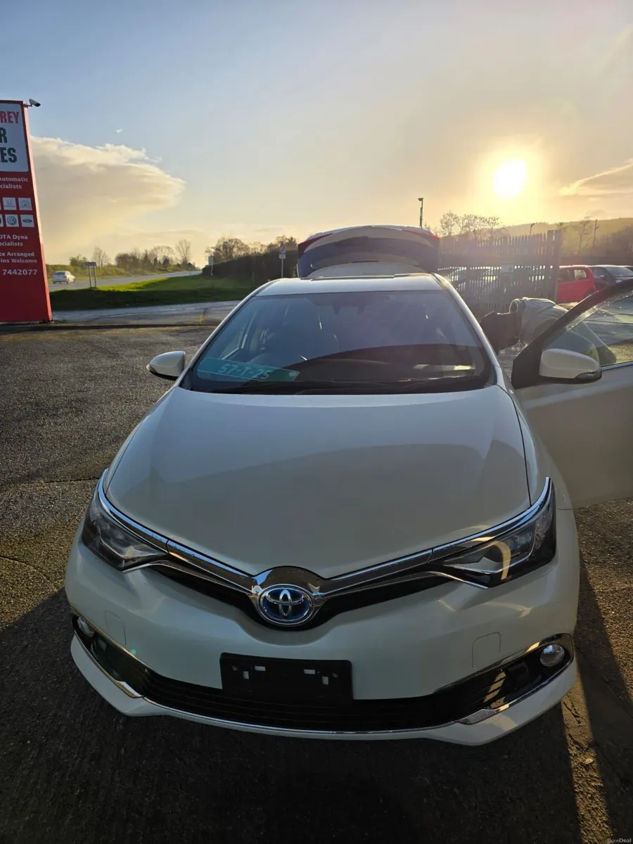 Toyota Auris 2016 - Image 3