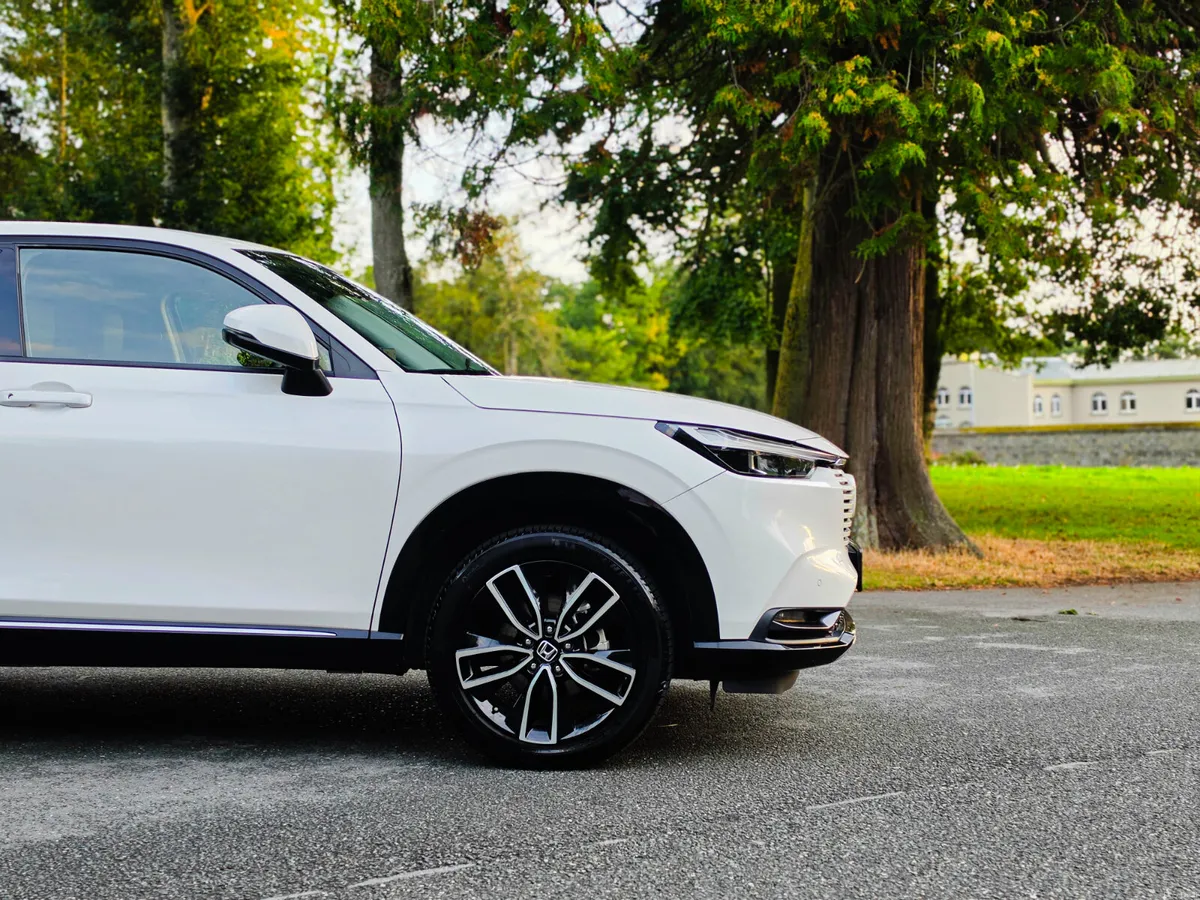 2021 Honda Vezel 1.5 Petrol Hybrid Auto New Shape - Image 5