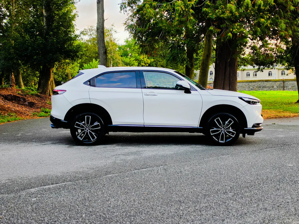 2021 Honda Vezel 1.5 Petrol Hybrid Auto New Shape - Image 4