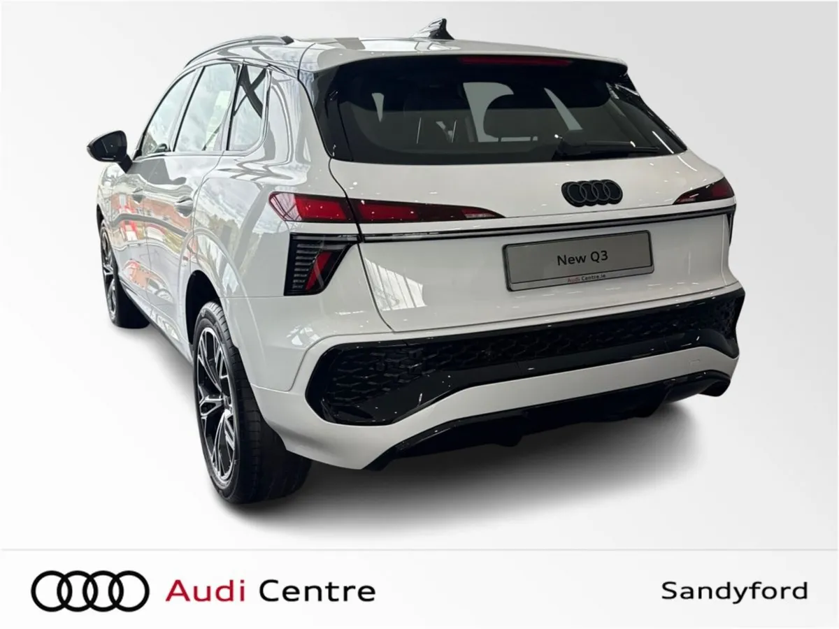 Audi Q3 E-HYBRID 270HP S-T S LINE - Image 4