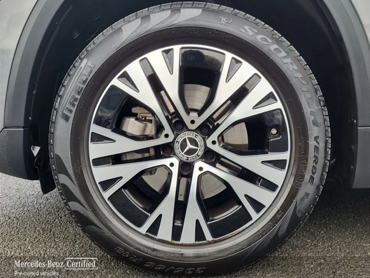 Mercedes-Benz GLA GLA200d Progressive Plus AUTO ** - Image 5