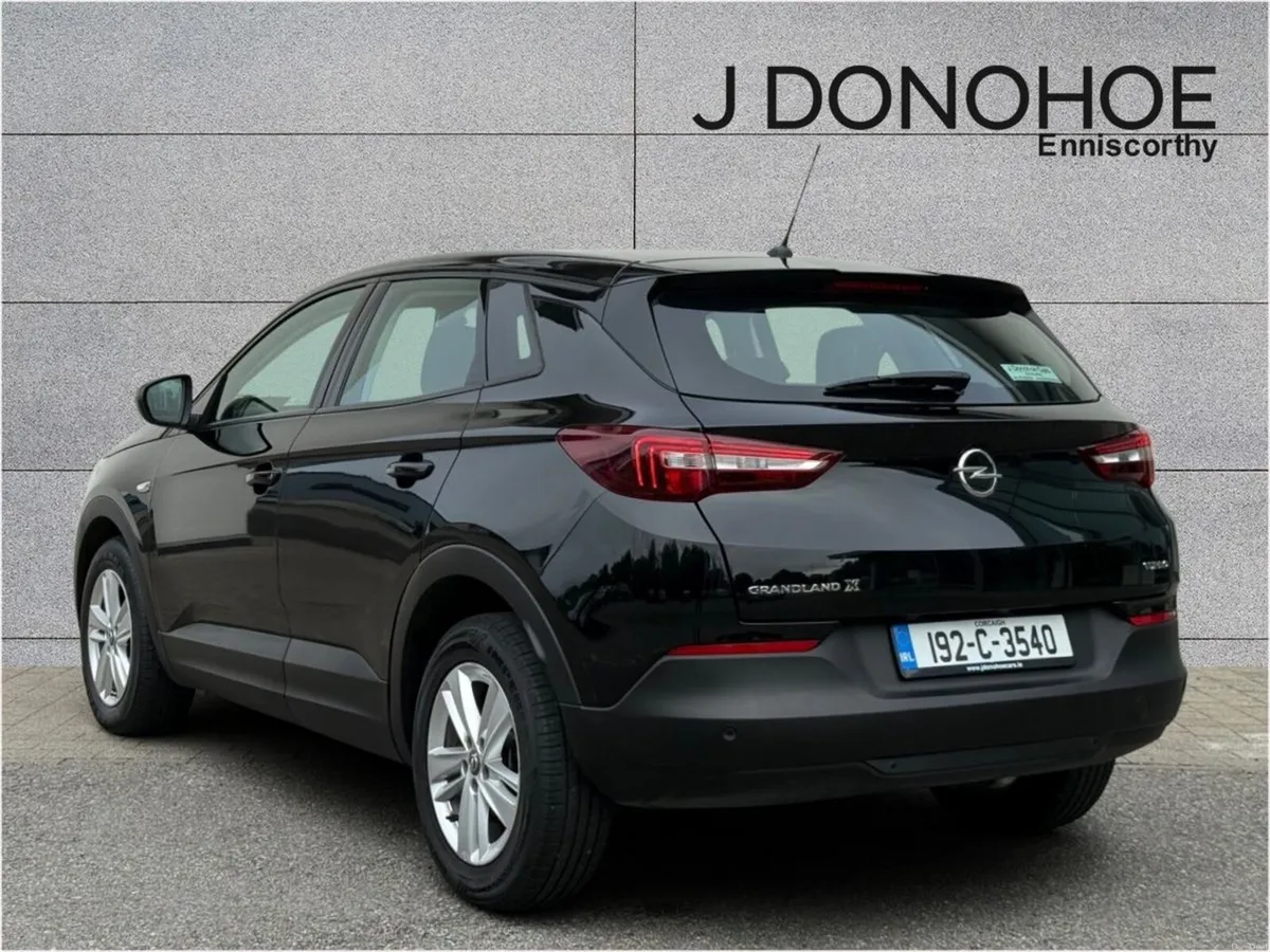 Opel Grandland X SC 1.2i 130PS 6 Speed - Image 2