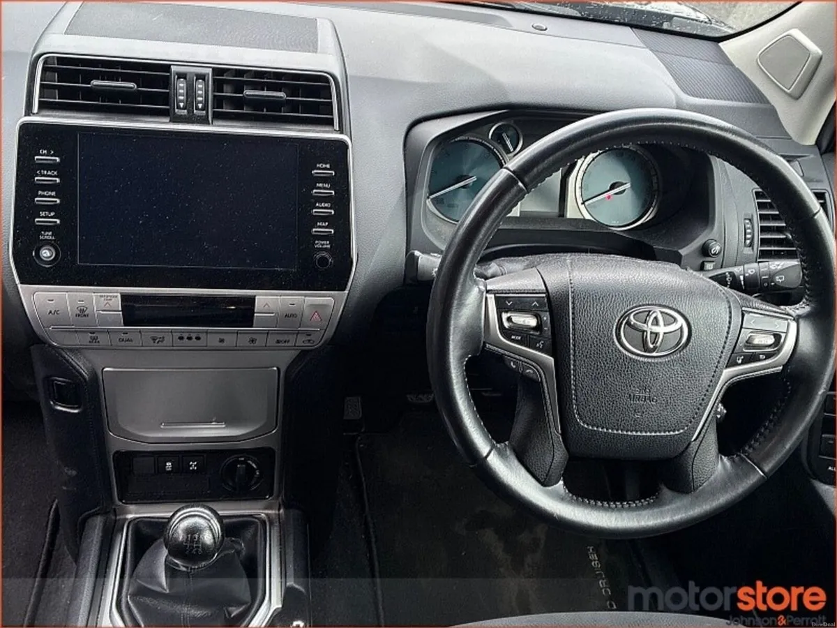 Toyota Land Cruiser LANDCRUISER LAND CRUISER LWB - - Image 4