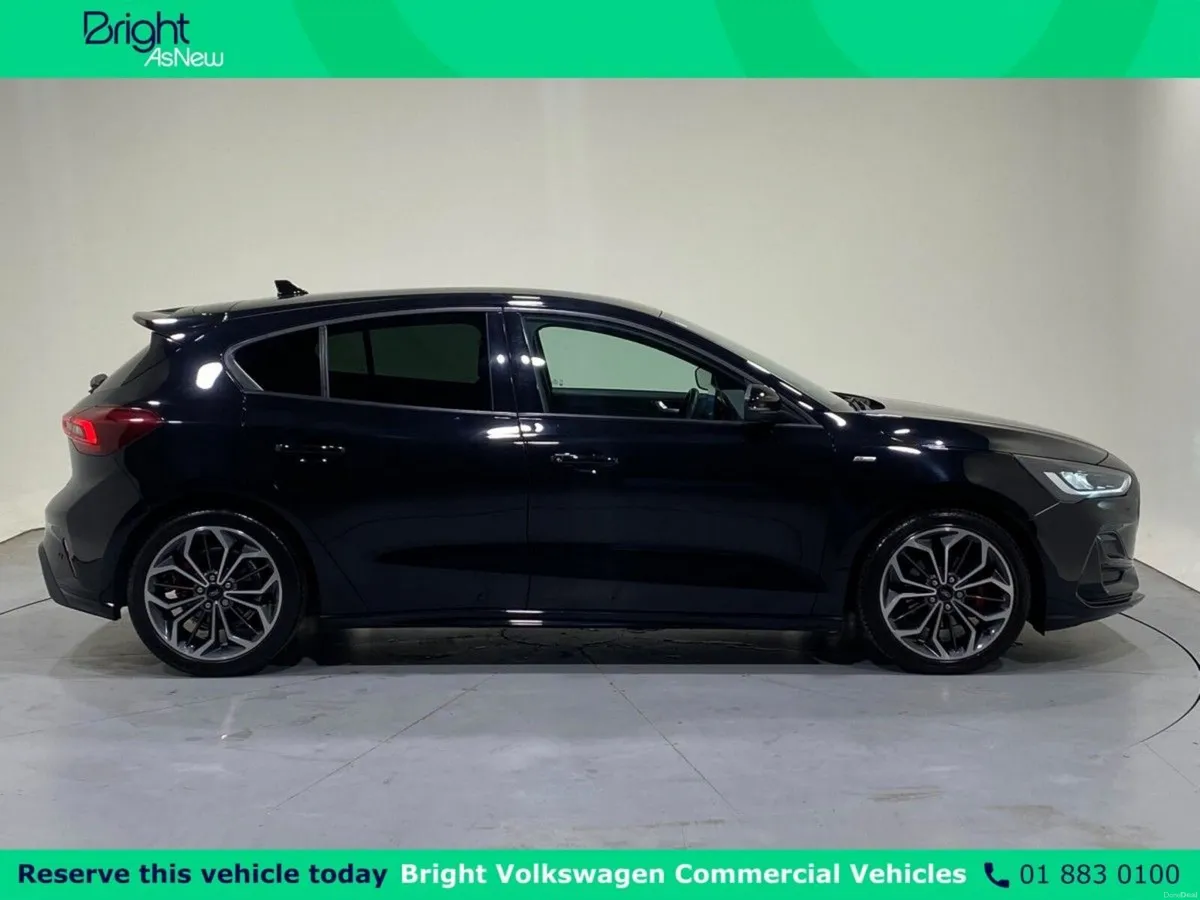 Ford Focus EcoBoost 125PS ST-Line Vignale - Image 5