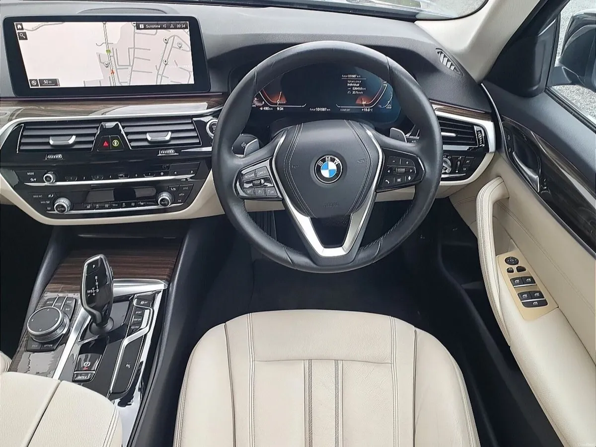 BMW 5-Series 520d SE - Image 5