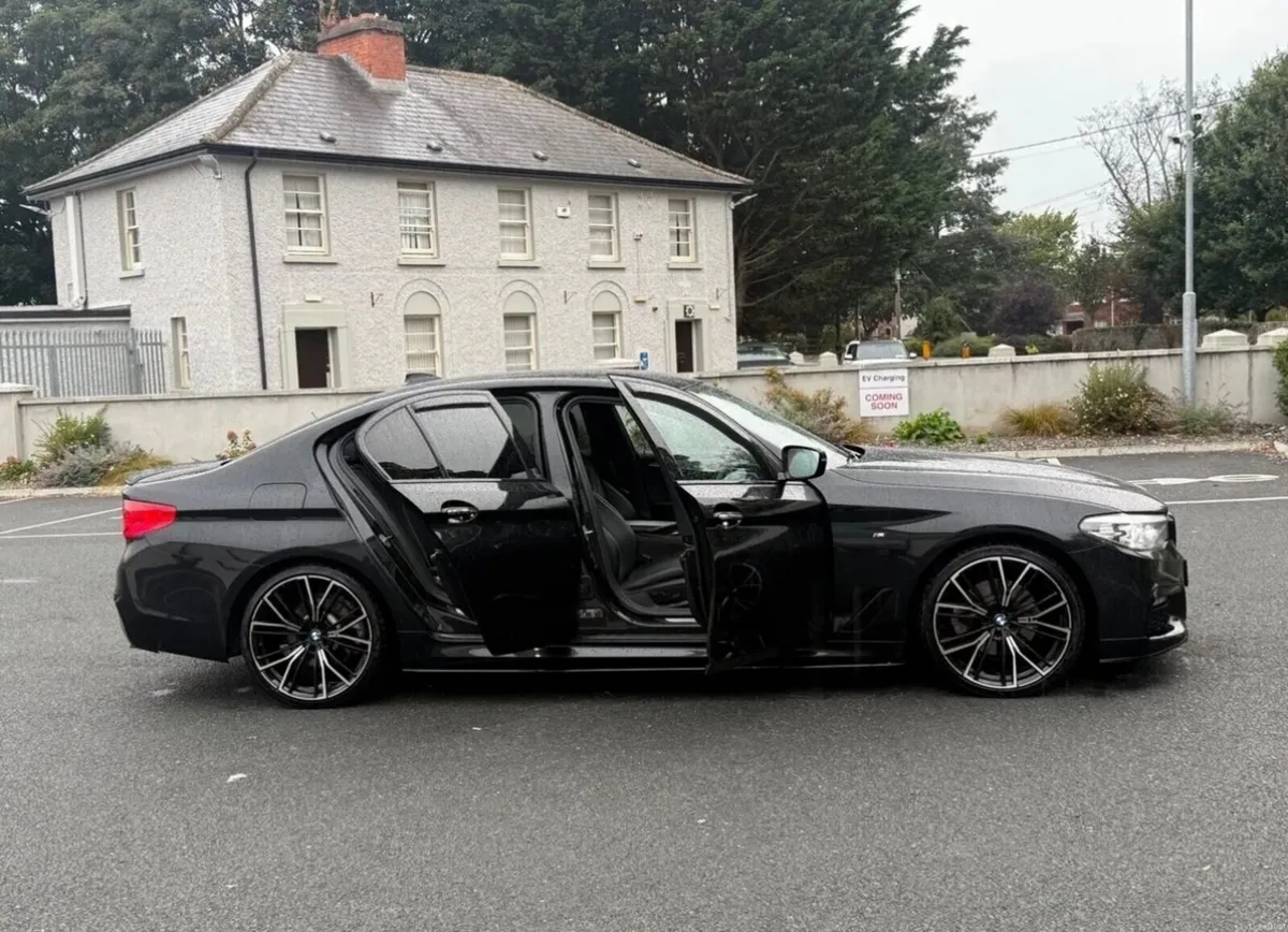 BMW 520d G30 M SPORT 2018 TOP SPEC - Image 6
