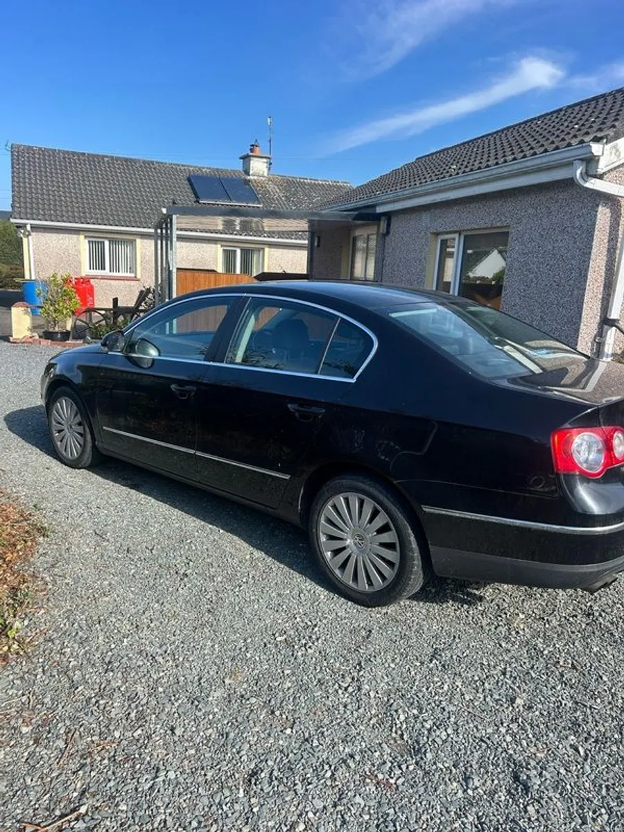 2009 Volkswagen Passat - Image 6
